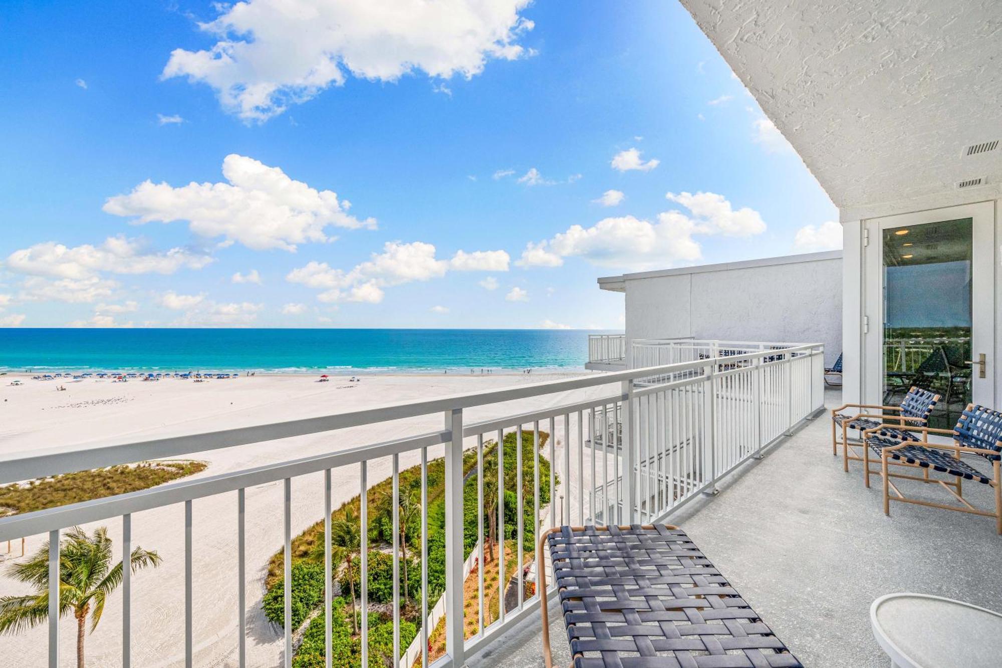 Jamaica Royale Beachfront Tower Apartment Siesta Key Exterior photo